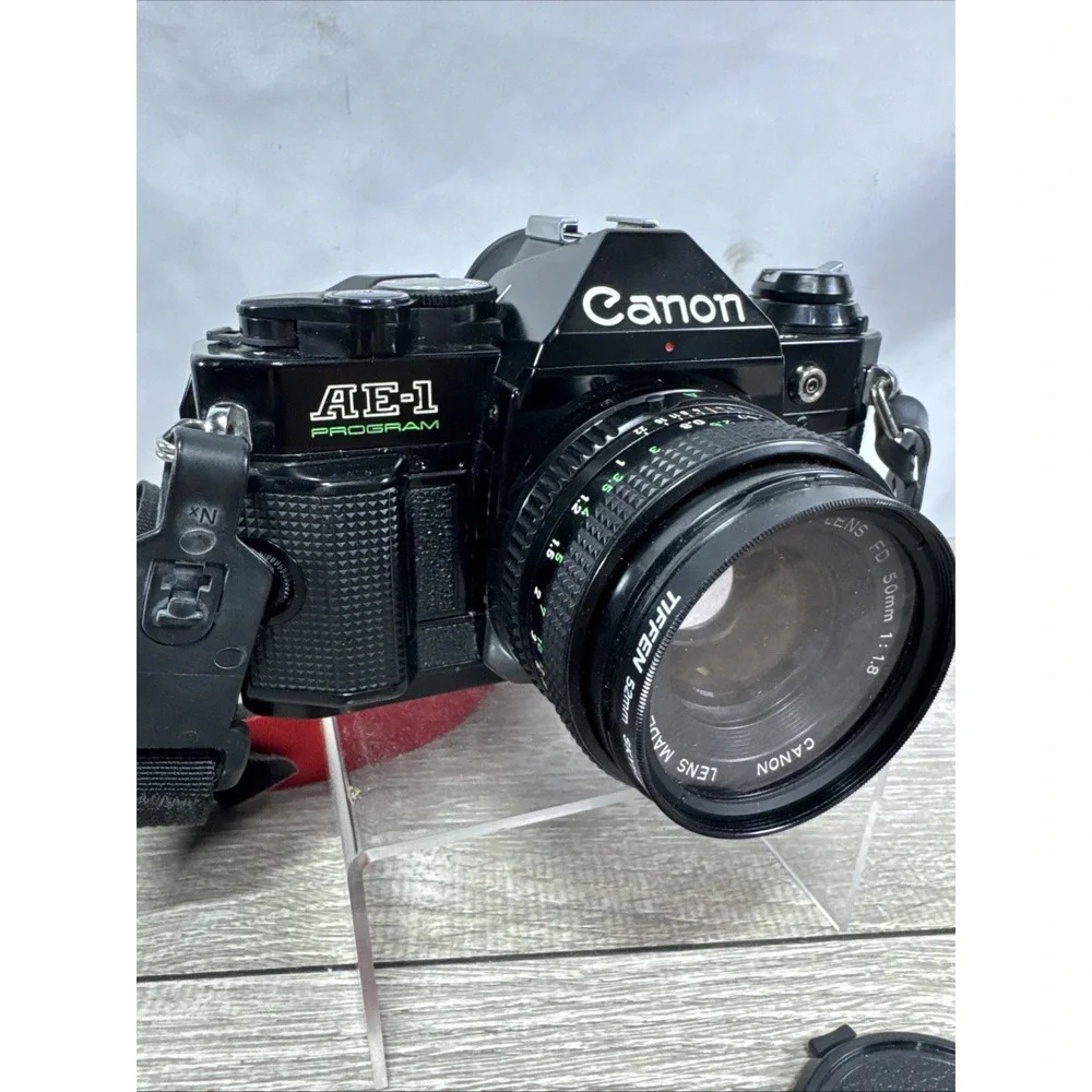 Canon AE-1 PROGRAM  BLack 35mm SLR Film Camera New FD 50mm f/1.4 Japan